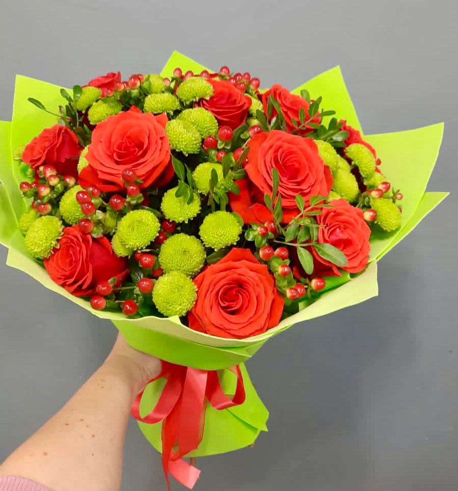 Букет цветов из: Хризантемы и Розы в Курорт-Дарасун