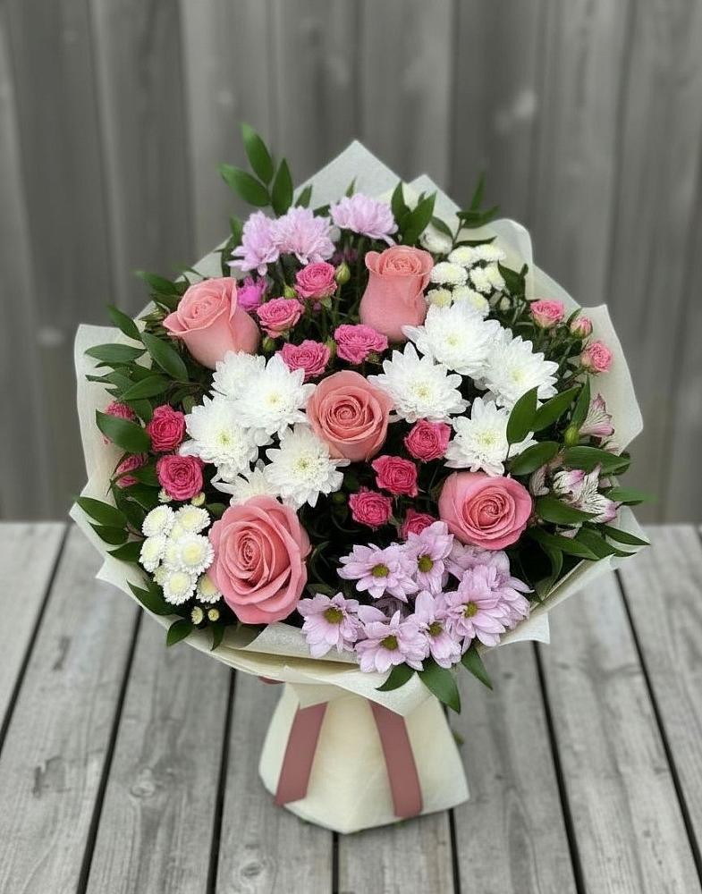 Букет цветов из: Альстромерии, Гвоздики, Розы и Хризантемы в Курорт-Дарасун