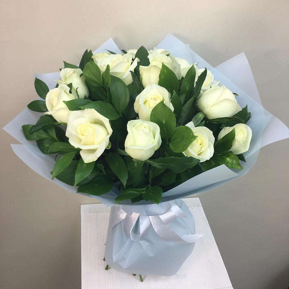 Букет 15 Белых роз Проуд в Курорт-Дарасун