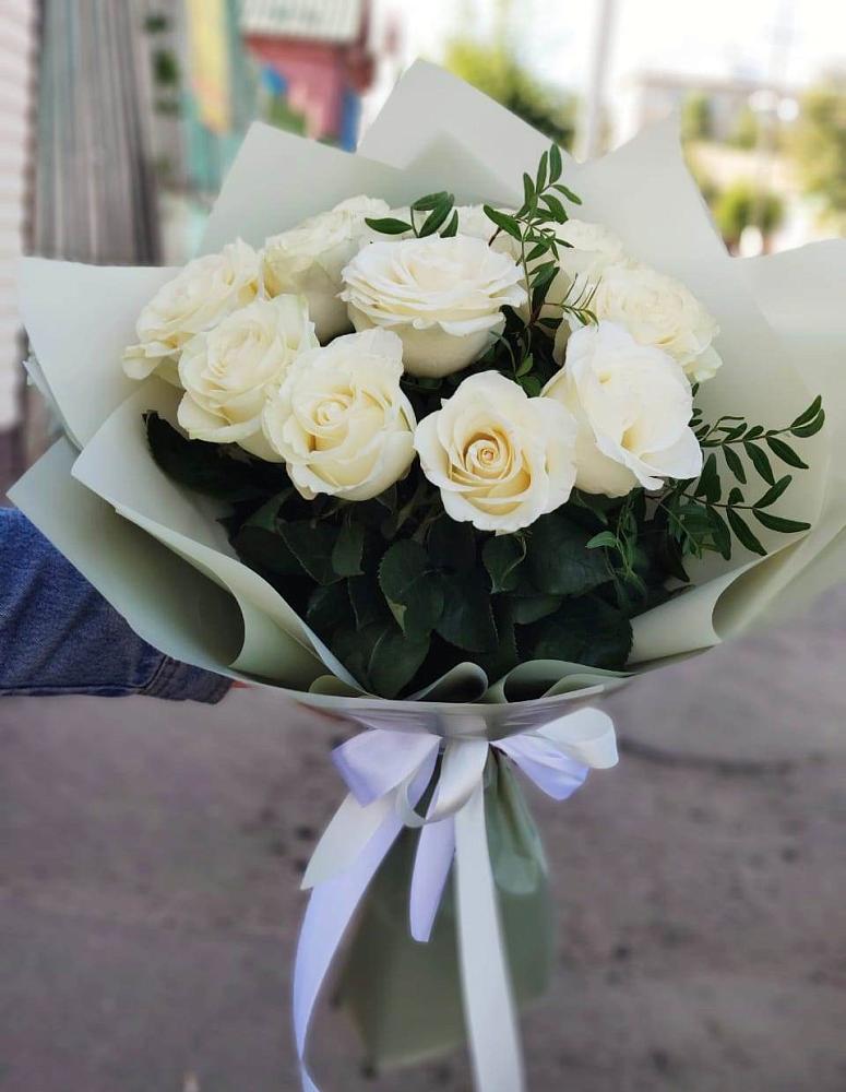 Букет Белые розы Проуд в Курорт-Дарасун