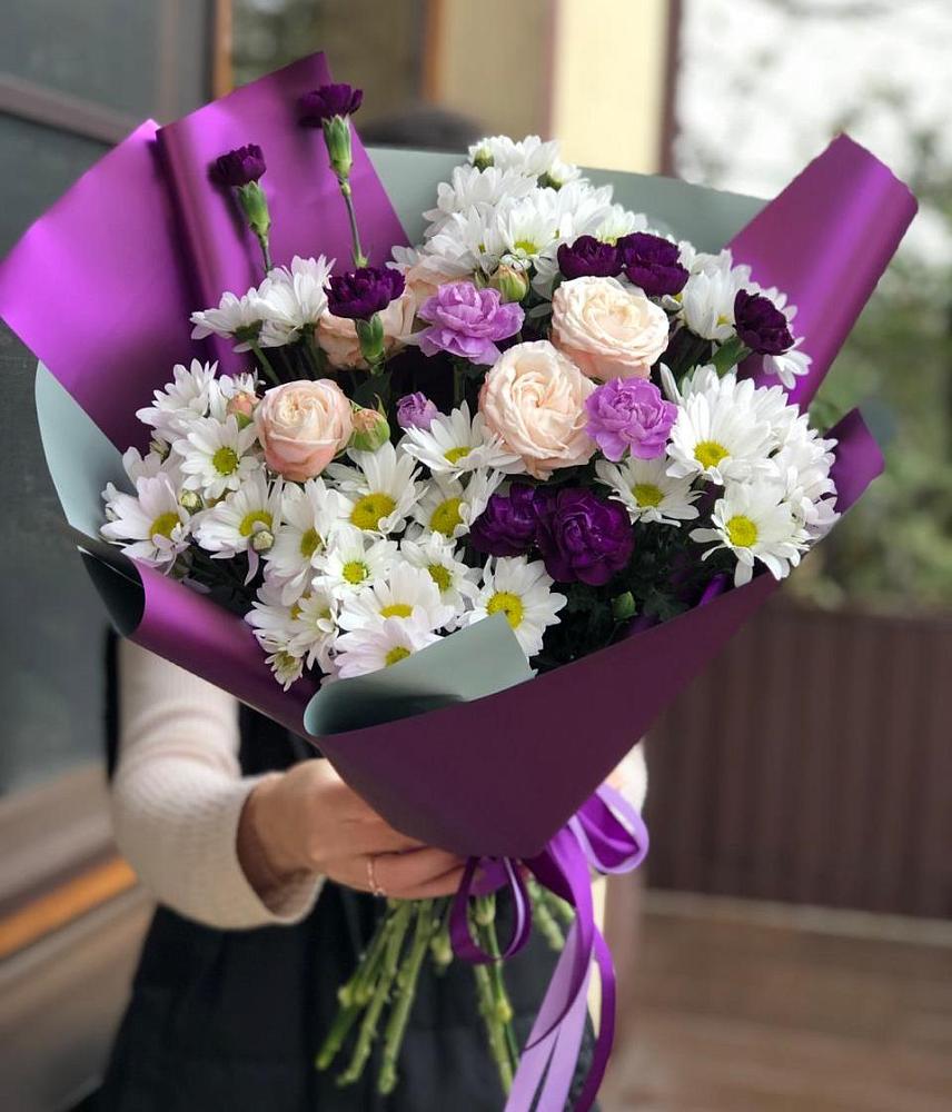 Букет цветов из: Хризантемы, Гвоздики и Розы в Курорт-Дарасун