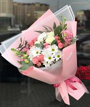 Букет цветов из:  Розы, Лизиантусы и Хризантемы в Курорт-Дарасун