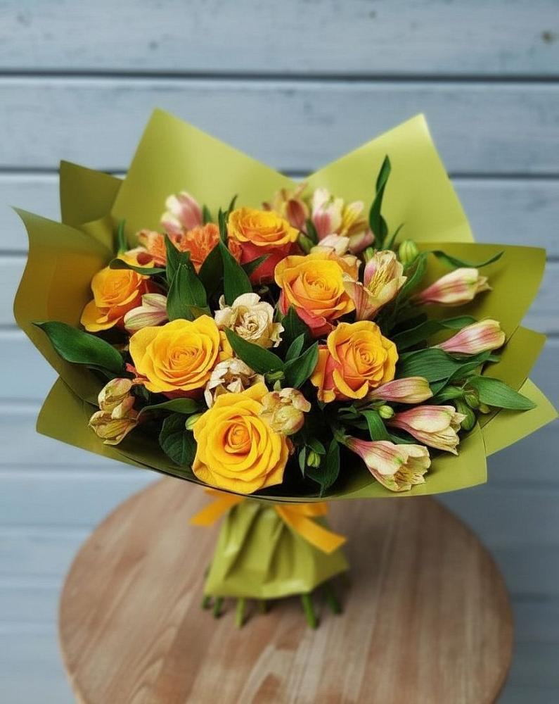 Букет цветов из: Альстромерии и Розы в Курорт-Дарасун