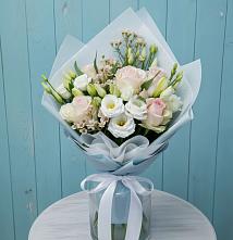 Букет цветов из:  Розы и Лизиантусы в Курорт-Дарасун