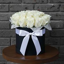 Цветочная композиция из Розы в шляпной коробке #REPLACE_PRED# Курорт-Дарасун