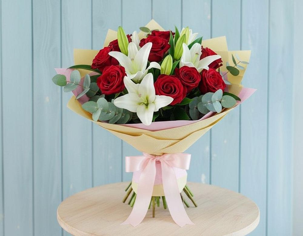 Букет цветов из: Лилии и Розы в Курорт-Дарасун